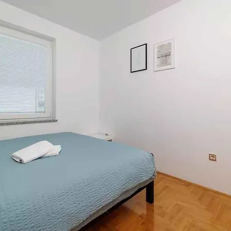 In 51198 Διαμέρισμα