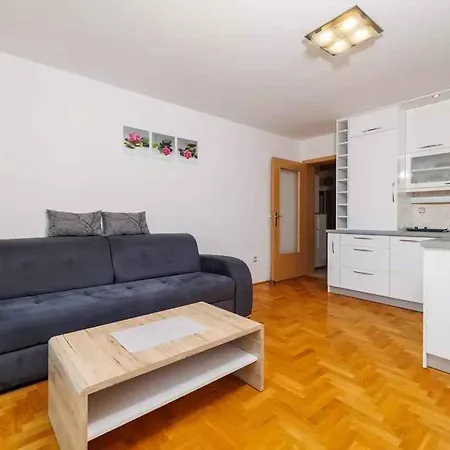 In 51198 Διαμέρισμα
