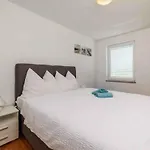 In 51198 Apartament *