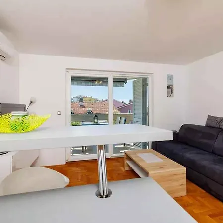 In 51198 Apartamento *